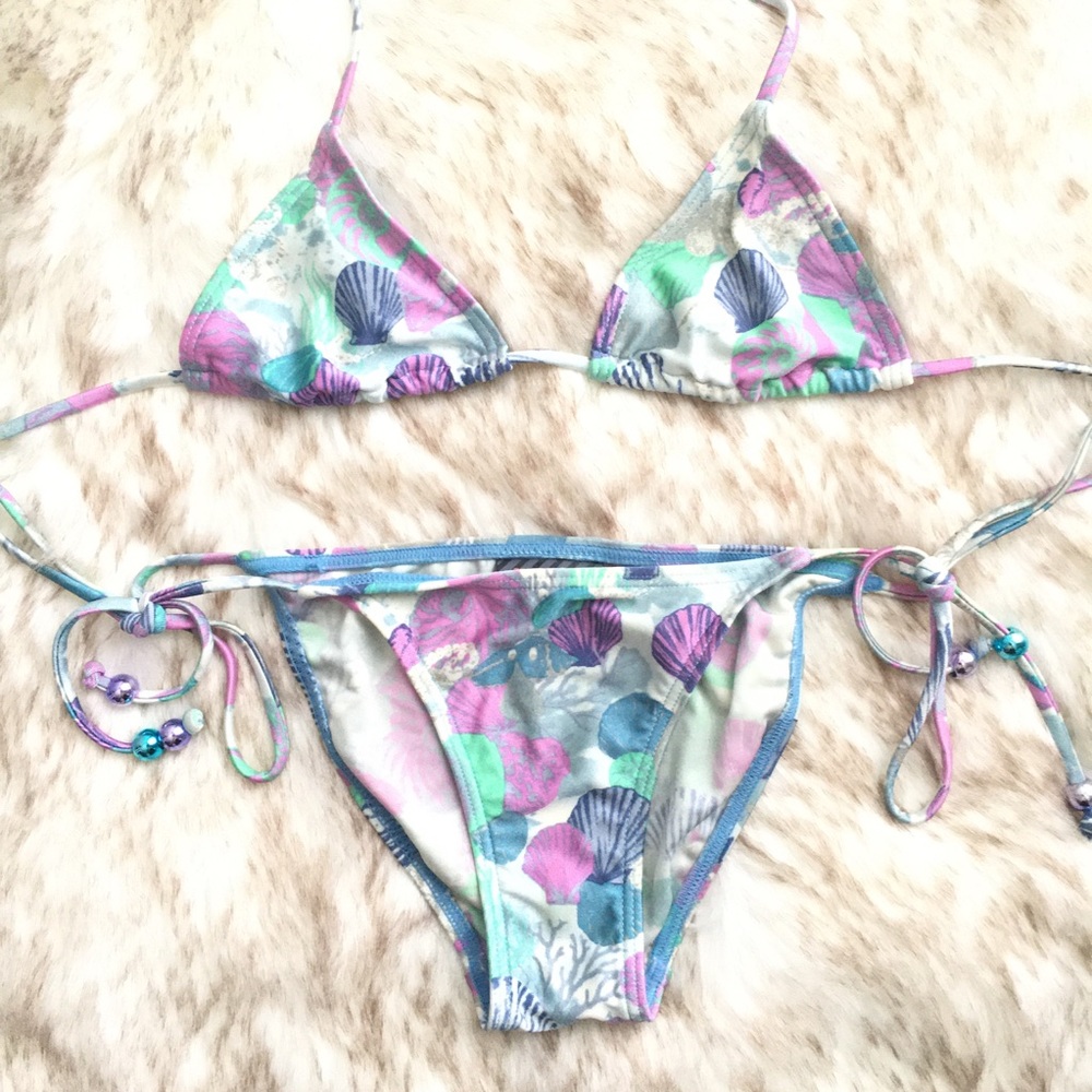 Insight string bikini swim set - size XS / 6 AU